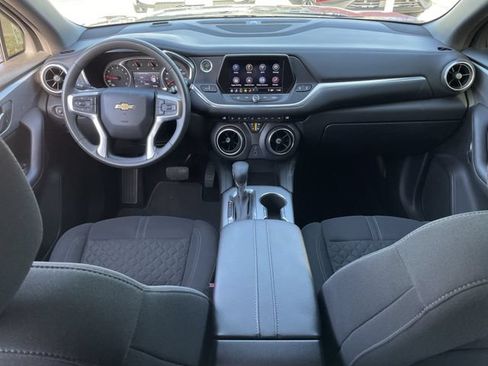 Used 2022 Chevrolet Blazer LT w/ LPO, Black Grille Bar Package FWD image 9