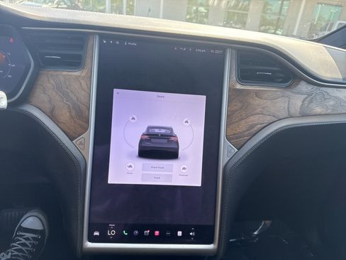 Used 2020 Tesla Model X Long Range AWD/4WD image 25