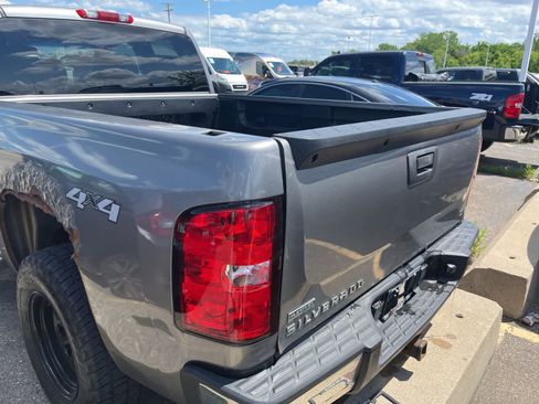 Used 2009 Chevrolet Silverado 1500 LT w/ Power Pack Plus AWD/4WD image 7