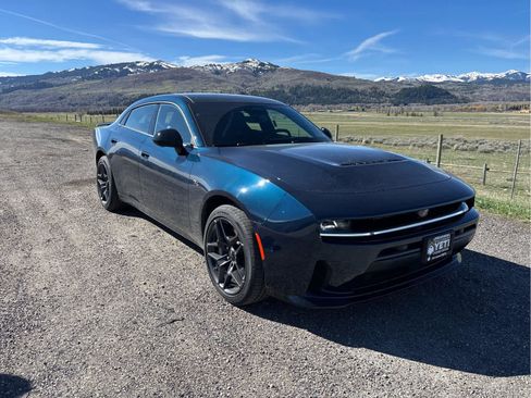New 2026 Dodge Charger R/T image 25