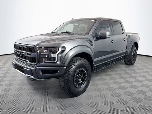 Used 2019 Ford F150 Raptor w/ Equipment Group 802A Luxury AWD/4WD image 3