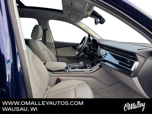 Used 2022 Audi Q7 Premium Plus image 14
