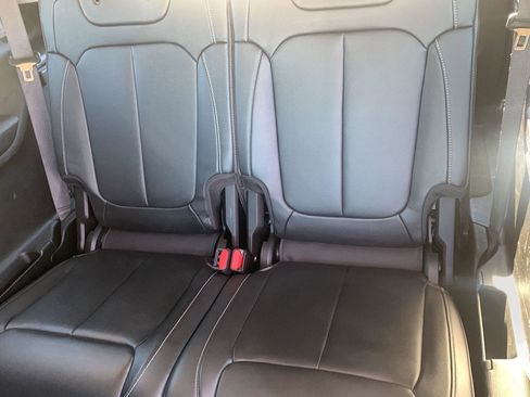 Used 2022 Jeep Grand Cherokee L Limited image 21