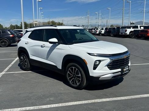 Certified 2026 Chevrolet TrailBlazer LT AWD/4WD image 9
