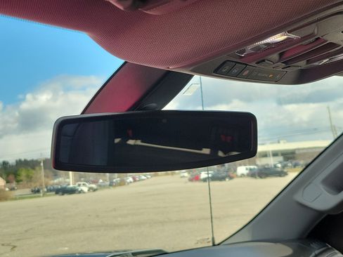 Used 2019 GMC Sierra 1500 Denali AWD/4WD image 29