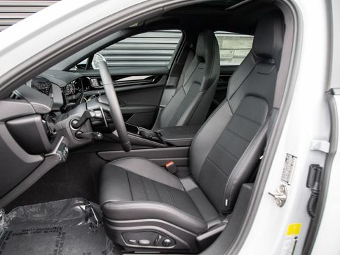 New 2026 Porsche Panamera RWD image 5