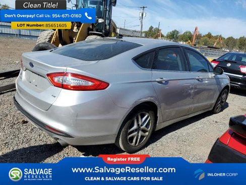 Used 2014 Ford Fusion SE image 4