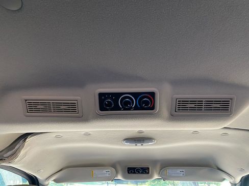 Used 2008 Chevrolet Express 1500 AWD Passenger w/ LT Preferred Equipment Group image 19
