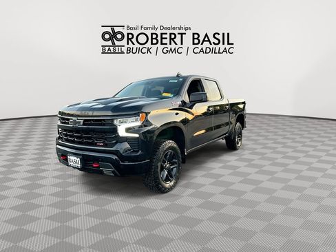 Used 2024 Chevrolet Silverado 1500 LT Trail Boss AWD/4WD image 4