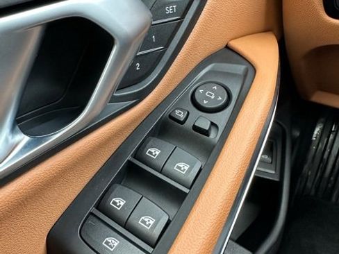 Used 2025 BMW 330i xDrive Sedan w/ Convenience Package image 18