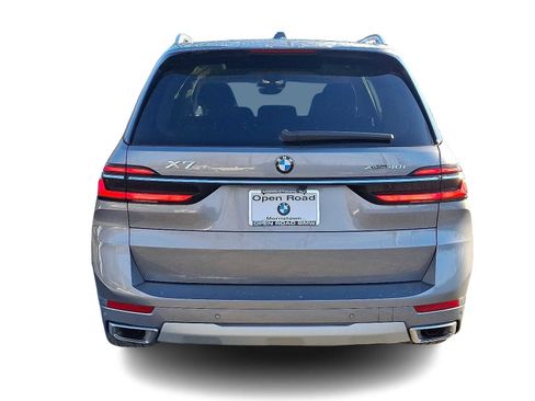 Used 2025 BMW X7 xDrive40i w/ Premium Package image 5