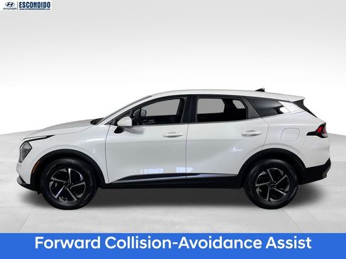 Used 2023 Kia Sportage LX AWD/4WD image 2