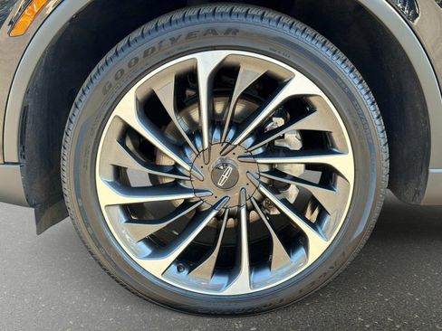 Used 2025 Lincoln Aviator Reserve w/ Equipment Group 201A AWD/4WD image 22