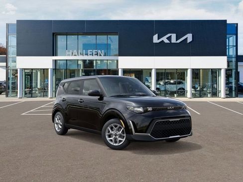 New 2025 Kia Soul LX image 8