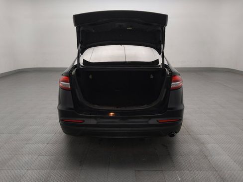 Used 2020 Ford Fusion SE FWD image 29
