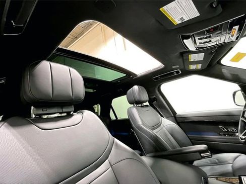 Used 2025 Land Rover Range Rover Sport Autobiography image 16