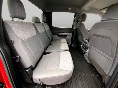 Used 2023 Ford F250 XLT w/ FX4 Off-Road Package AWD/4WD image 18