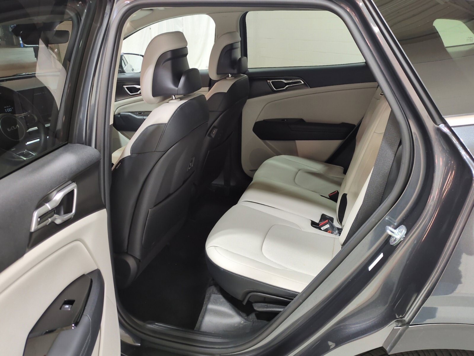 Certified 2024 Kia Sportage EX FWD image 13