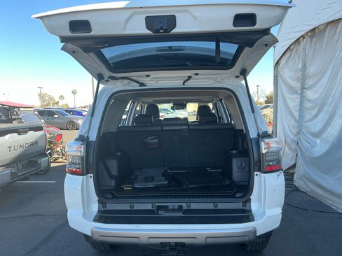 Certified 2024 Toyota 4Runner TRD Off-Road Premium image 32