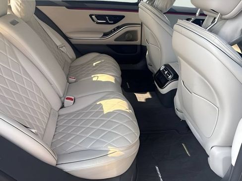 Used 2023 Mercedes-Benz S 580 4MATIC Sedan w/ AMG Line image 23