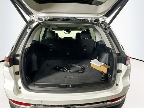 Used 2022 Jeep Grand Cherokee Limited 4xe image 29