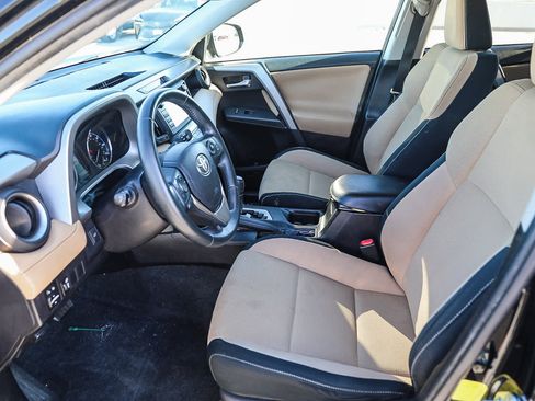 Used 2016 Toyota RAV4 XLE image 17