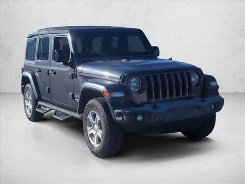 Used 2018 Jeep Wrangler Unlimited Sport S image 3