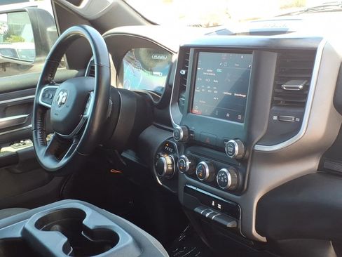 Used 2022 RAM 1500 Big Horn AWD/4WD image 11