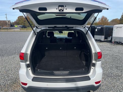 Used 2016 Jeep Grand Cherokee Laredo w/ Quick Order Package 23E image 13