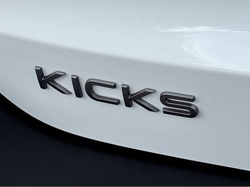 New 2026 Nissan Kicks SV w/ SV Premium Package image 32