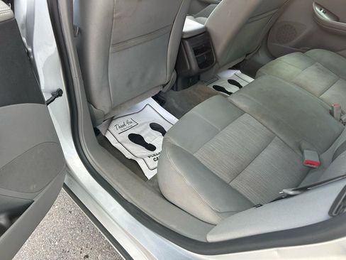 Used 2014 Chevrolet Impala LS image 9