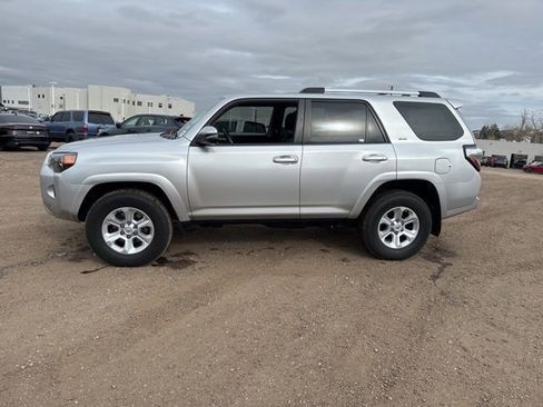 Used 2023 Toyota 4Runner SR5 Premium w/ Moonroof Package image 2