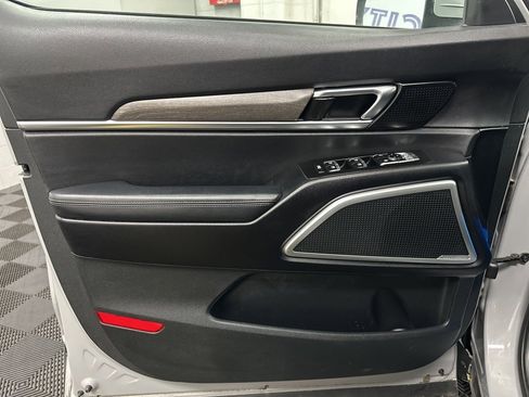 Used 2021 Kia Telluride EX w/ EX Premium Package image 17