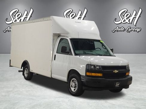 Used 2021 Chevrolet Express 3500 w/ Power Convenience Package image 2