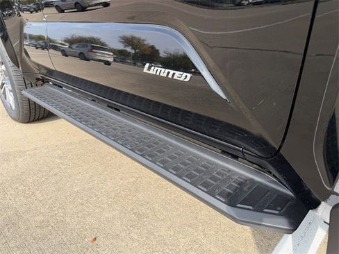 New 2025 Toyota 4Runner Limited image 10