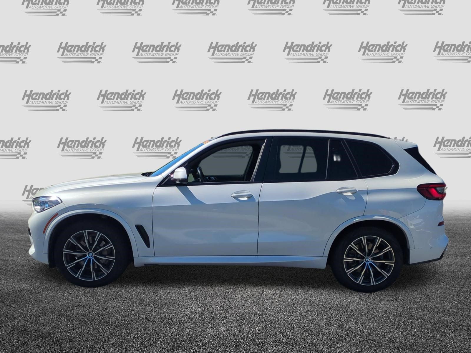 Used 2019 BMW X5 xDrive40i w/ M Sport Package AWD/4WD image 7