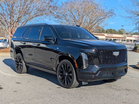 Used 2025 Cadillac Escalade Sport Platinum w/ LPO, ONYX Package AWD/4WD image 2