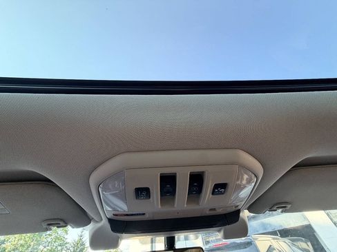 Used 2019 Subaru Ascent Touring AWD/4WD image 29