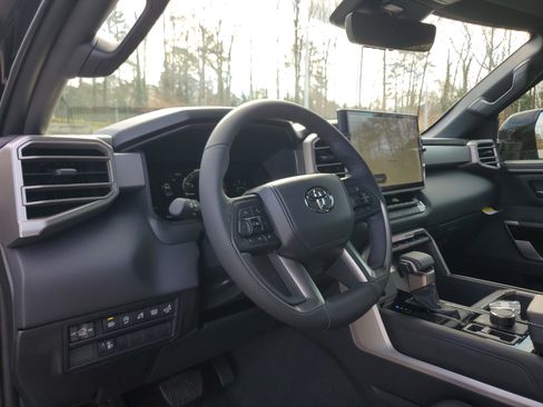 New 2026 Toyota Tundra Limited image 18