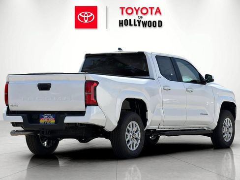 New 2026 Toyota Tacoma SR5 AWD/4WD image 4