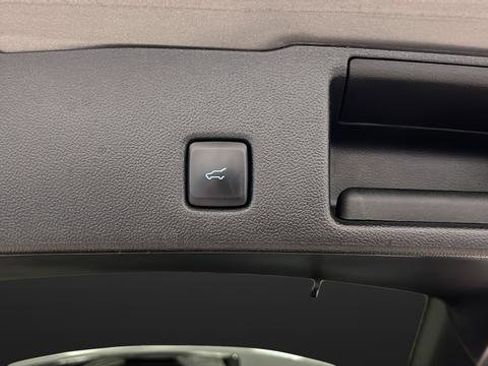 Used 2021 Ford Escape Titanium w/ Titanium Elite Package image 32