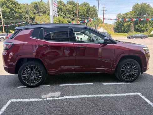 Certified 2022 Jeep Compass High Altitude AWD/4WD image 6