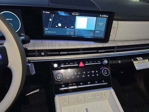 New 2025 Hyundai Santa Fe Calligraphy image 36