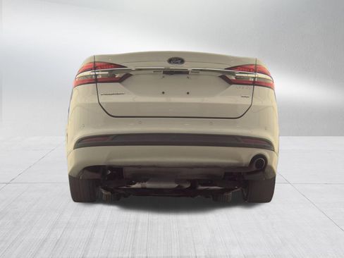 Used 2018 Ford Fusion SE FWD image 7