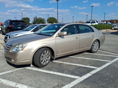 Used 2006 Toyota Avalon image 1