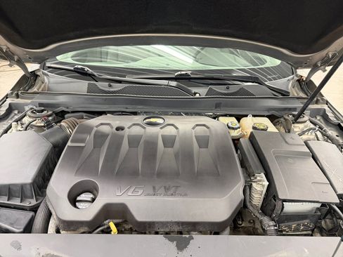Used 2018 Chevrolet Impala LT image 30