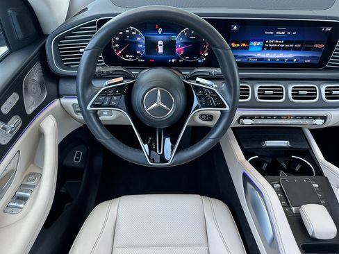 Used 2024 Mercedes-Benz GLE 350 4MATIC image 16