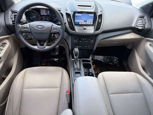 Used 2018 Ford Escape SE w/ Ford Safe & Smart Package AWD/4WD image 14