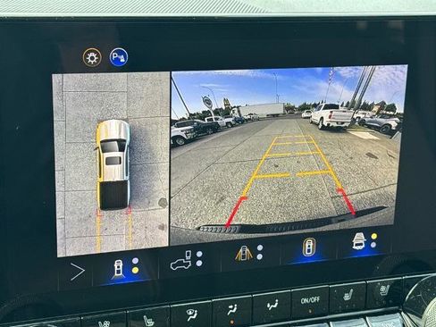 New 2026 Chevrolet Colorado ZR2 w/ Technology Package AWD/4WD image 20