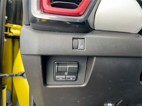 Used 2023 GMC Canyon AT4X w/ LPO, Sports Bar Package image 18